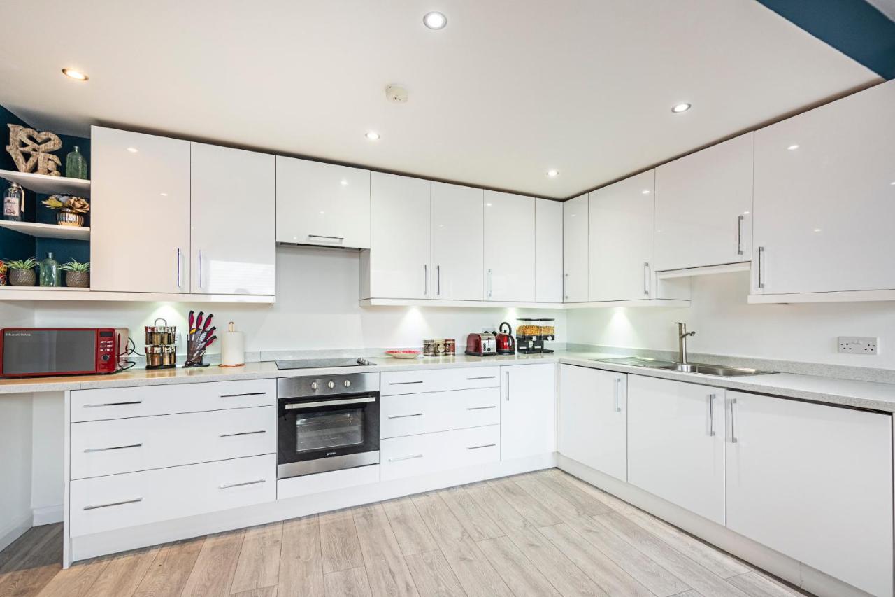 Apartment Cozy And Charming Flat: Minutes From Everything! *