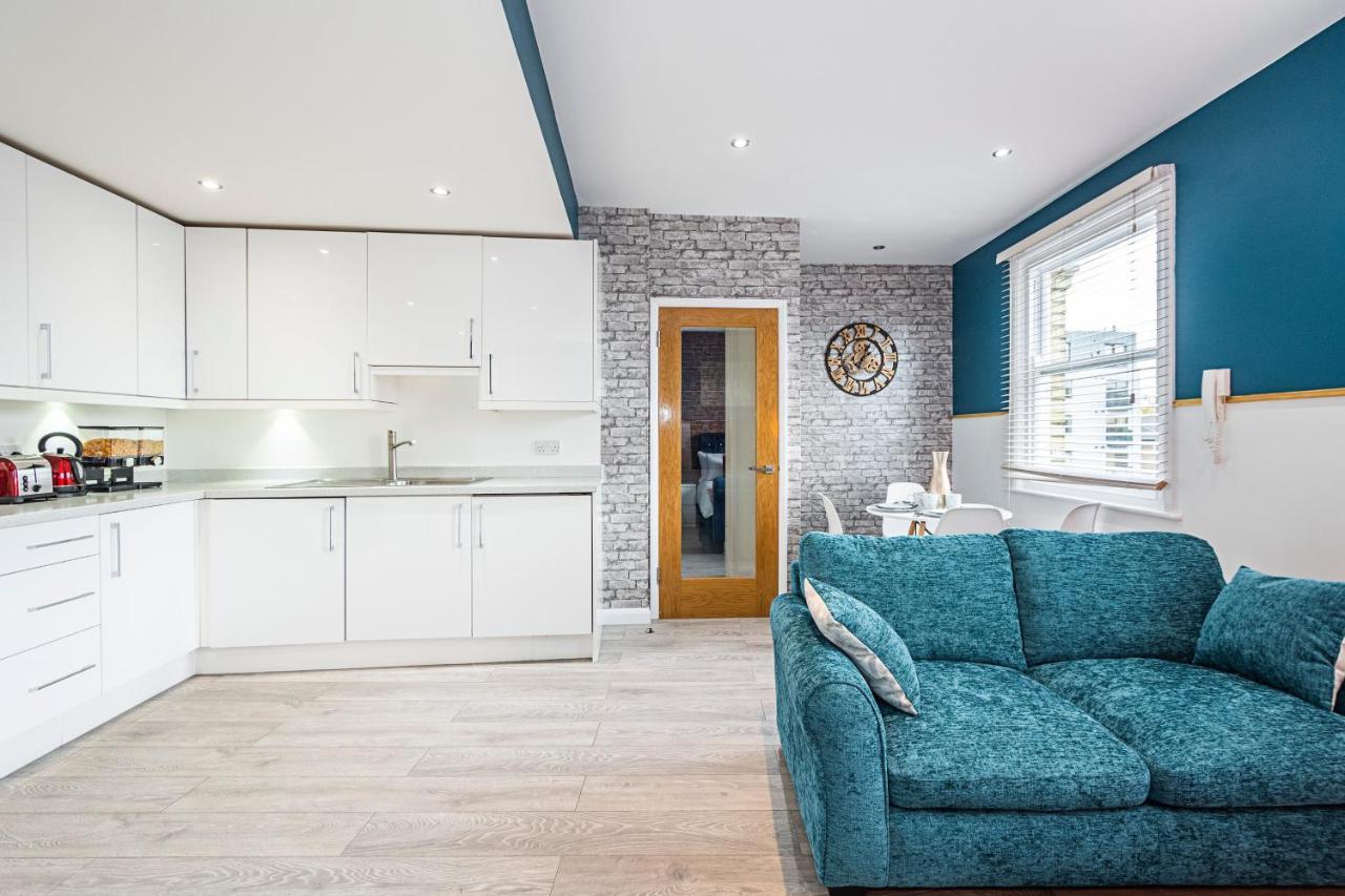 Cozy And Charming Flat: Minutes From Everything! Apartment
