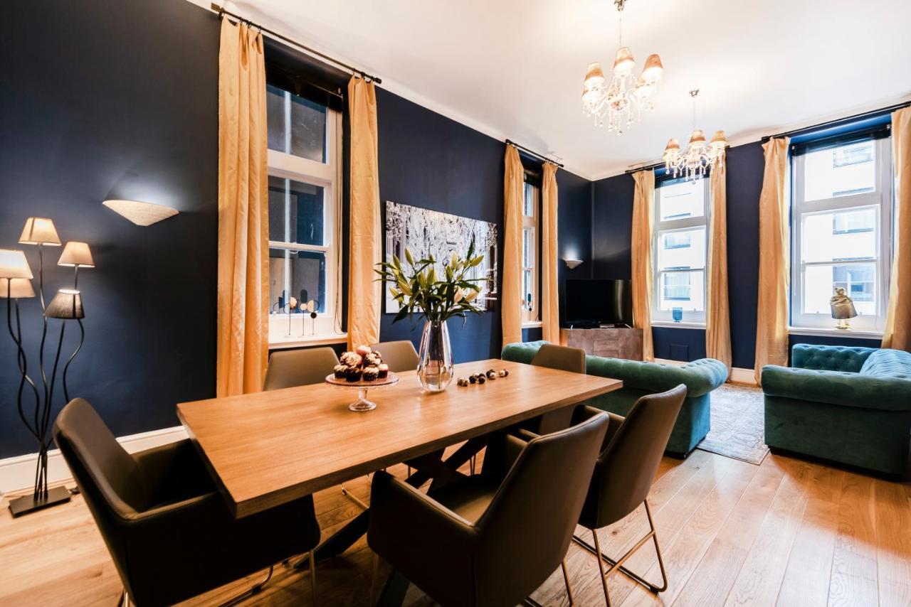 Gorgeous Large Deluxe West-end Park Architect Apartment