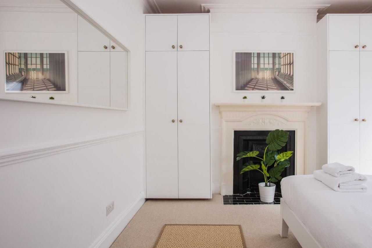 Stylish & Modern 3 Bed Flat In Nw With Garden Londres