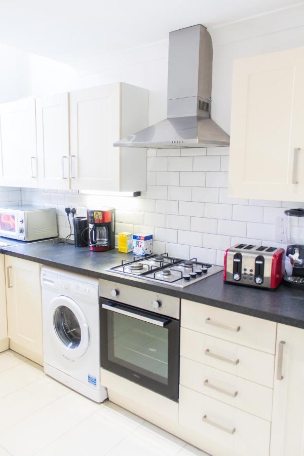 Mansion House With Spacious Close To Excel And Canarywharf Apart-hotel *