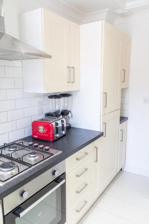 Mansion House With Spacious Close To Excel And Canarywharf Apart-hotel Londres