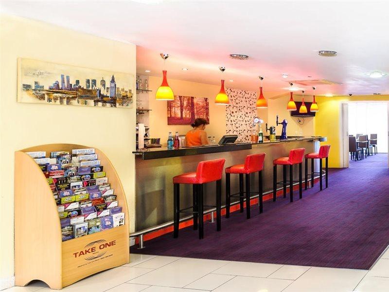 Oyo Luton Hotel 2*