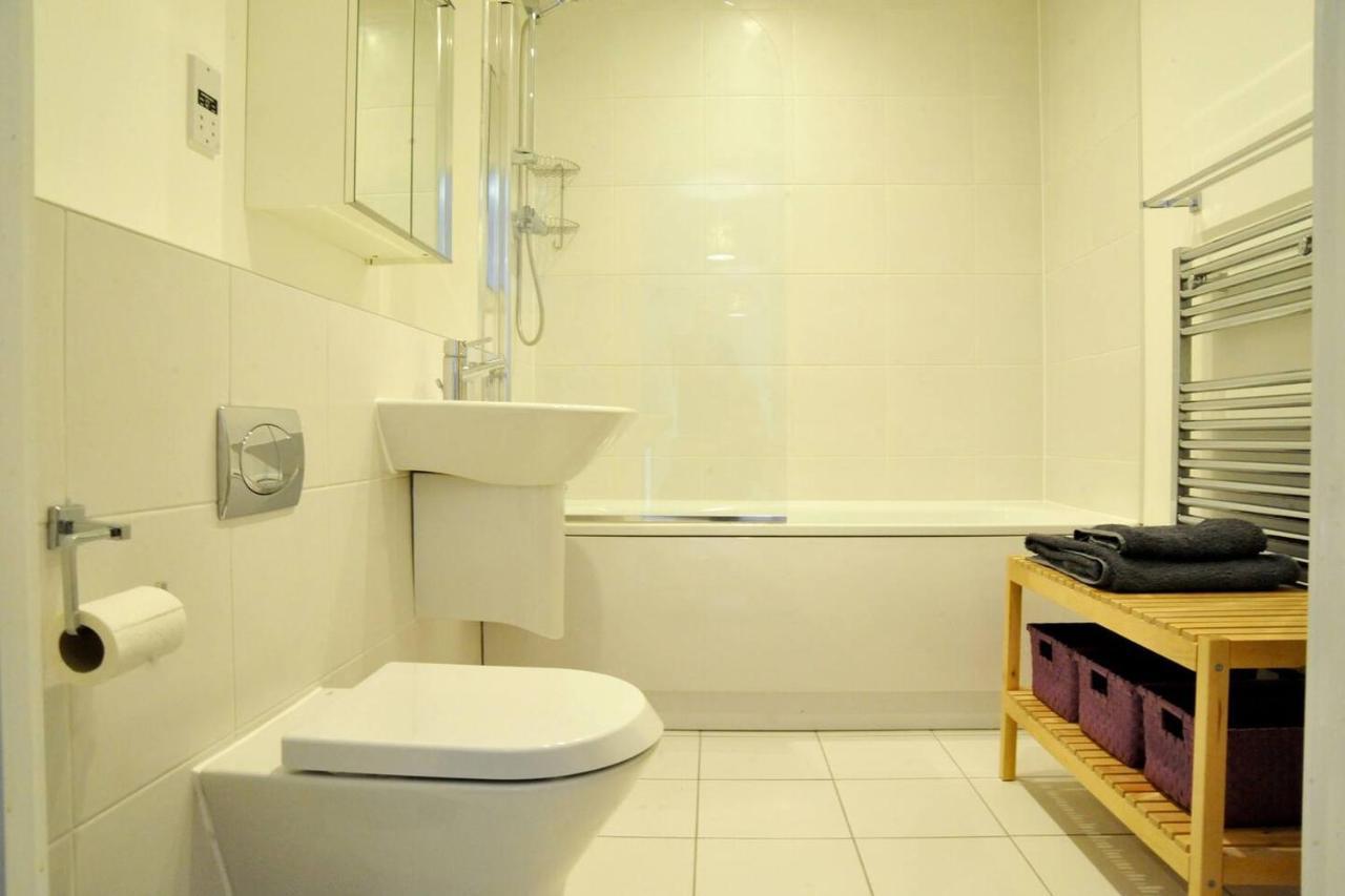 Wonderful, Bright Greenwich Sleeps 7 ! Ferienhaus *