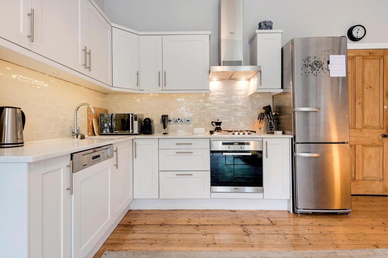 Contemporary Clapham Near Wandsworth Common By Underthedoormat Apartamento *