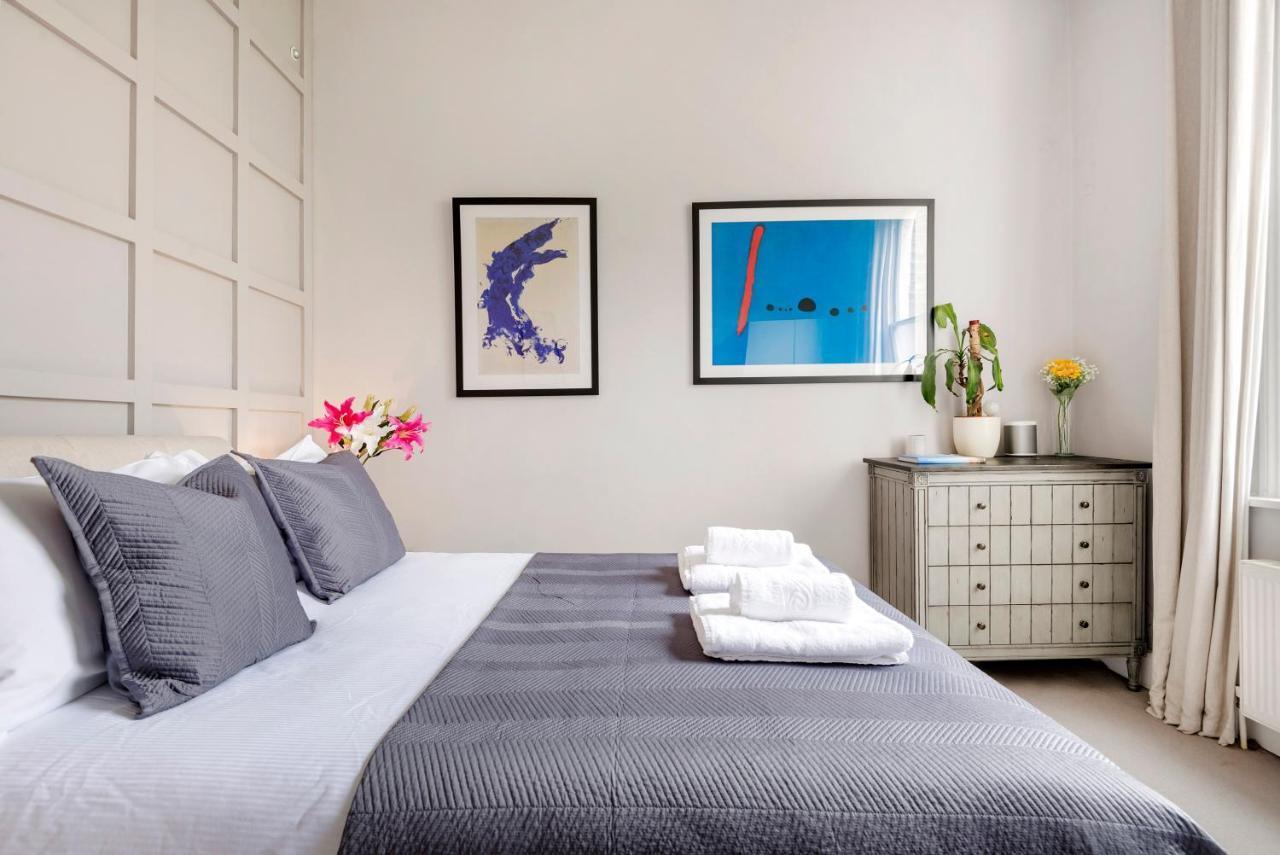 Contemporary Clapham Near Wandsworth Common By Underthedoormat Apartamento Londres