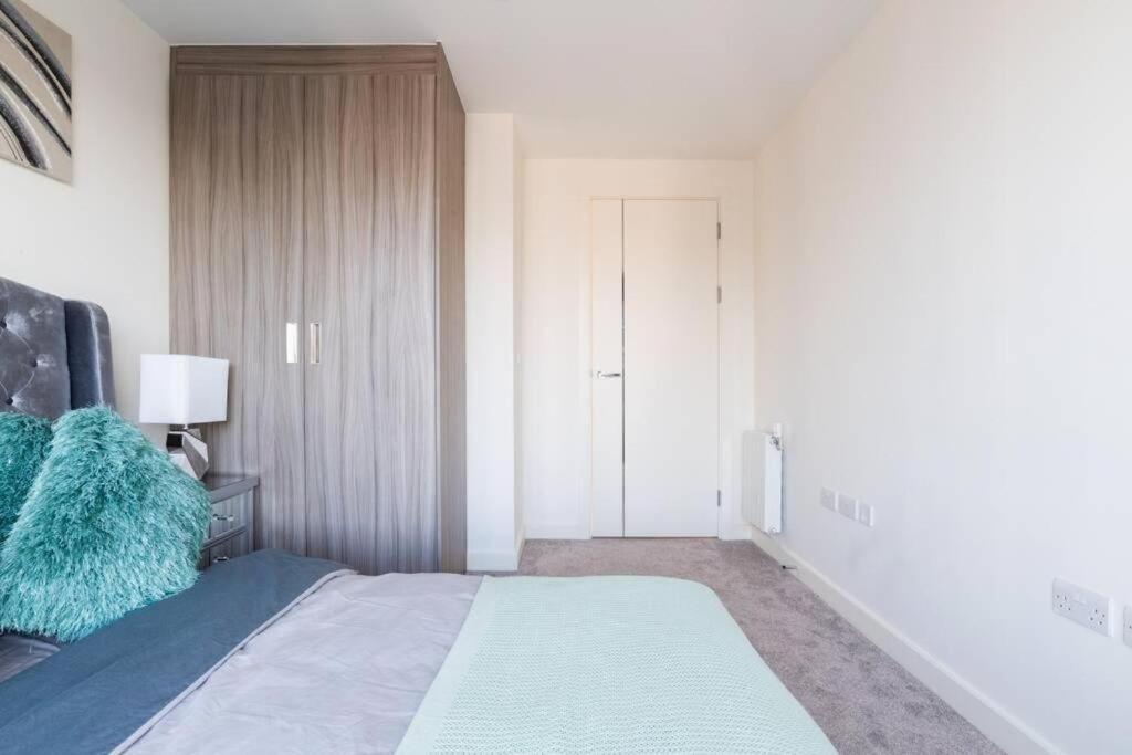 Luxury River Side Penthouse Londres