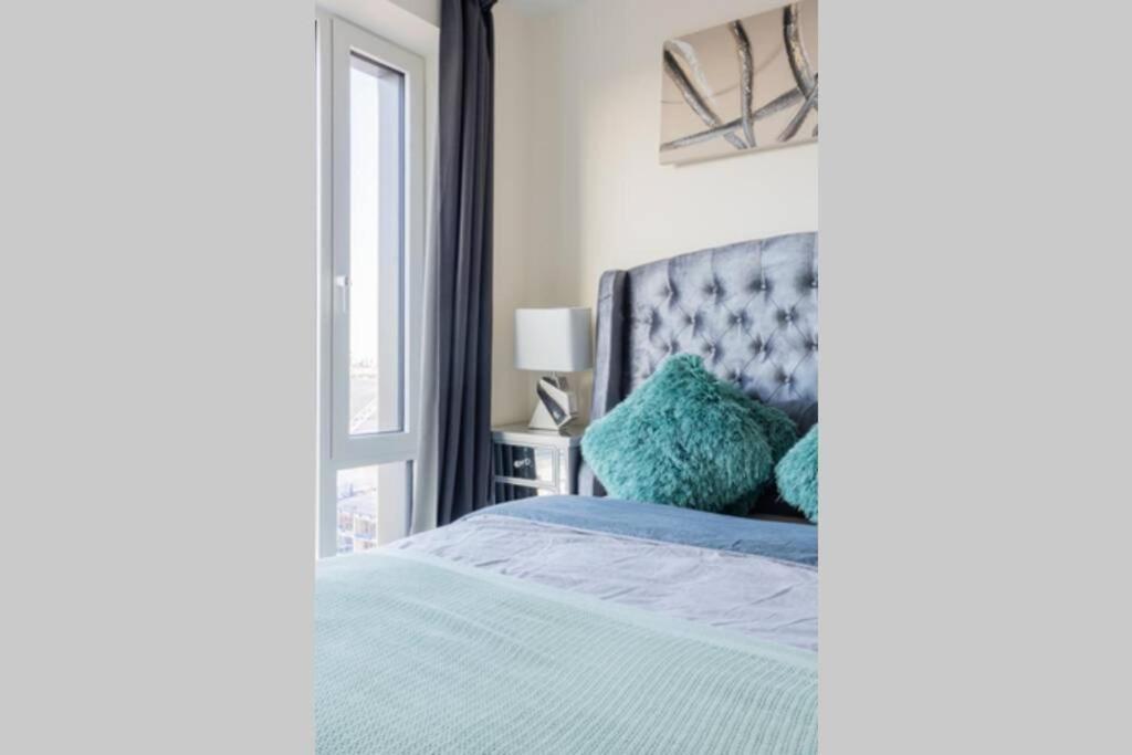 Luxury River Side Penthouse Londres