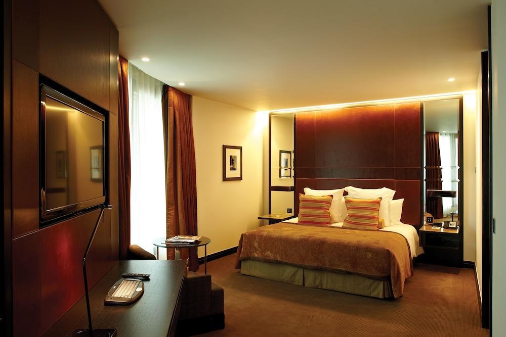 Crowne Plaza Battersea 4* Londen