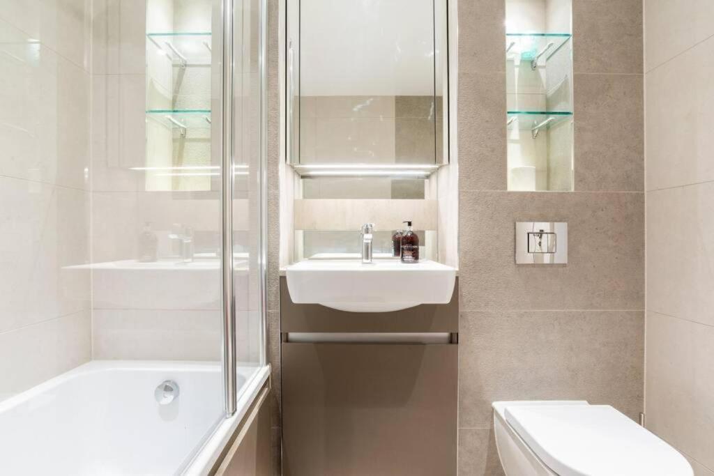 Luxury River Side Penthouse Apartamento