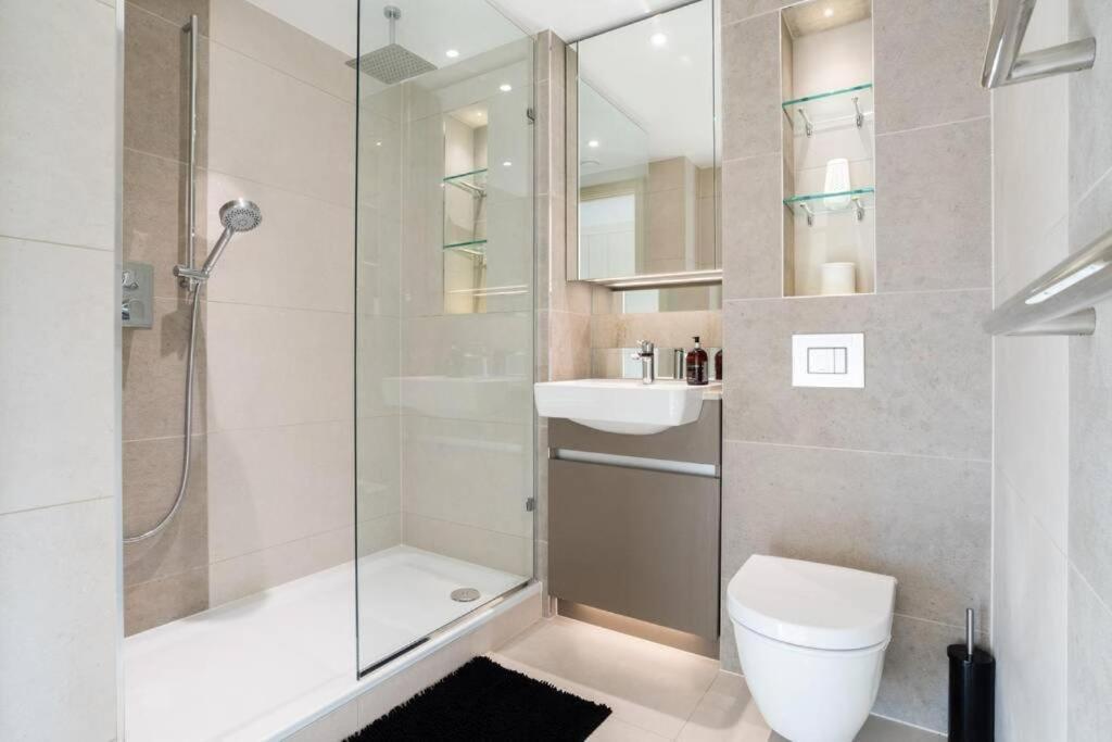 Luxury River Side Penthouse Londres