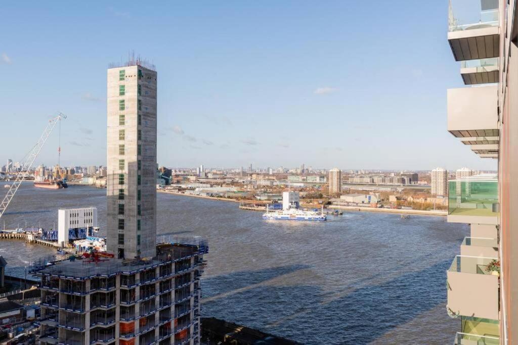 Luxury River Side Penthouse Apartamento