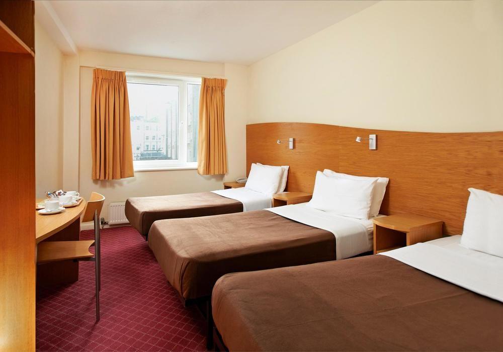 Ambassadors Hotel 3*