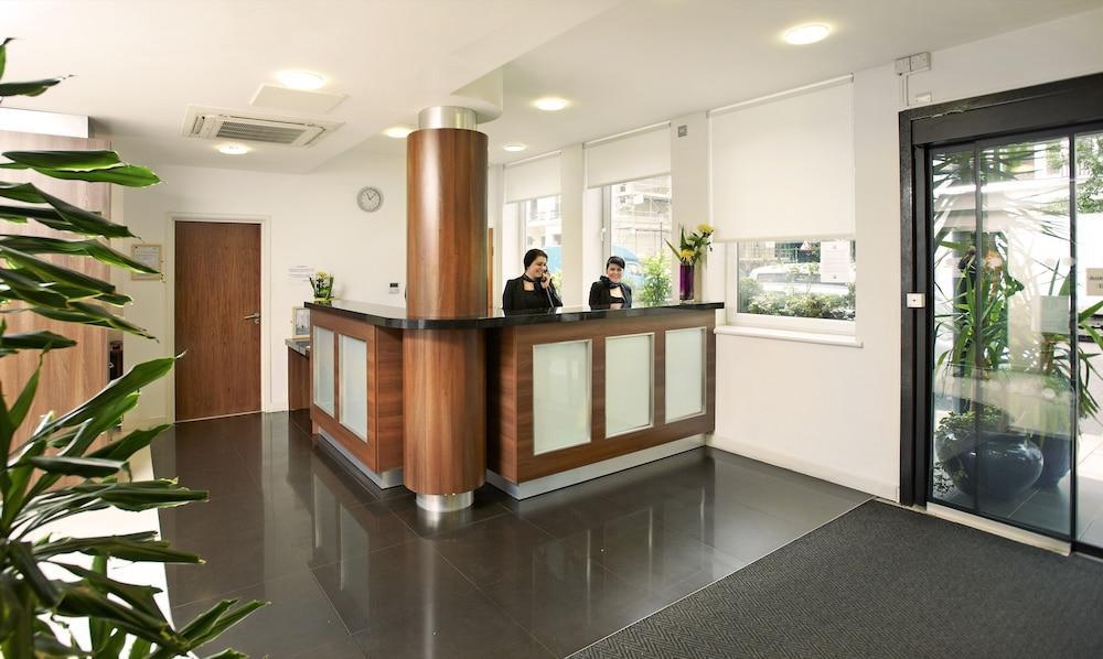 Hotel Ambassadors