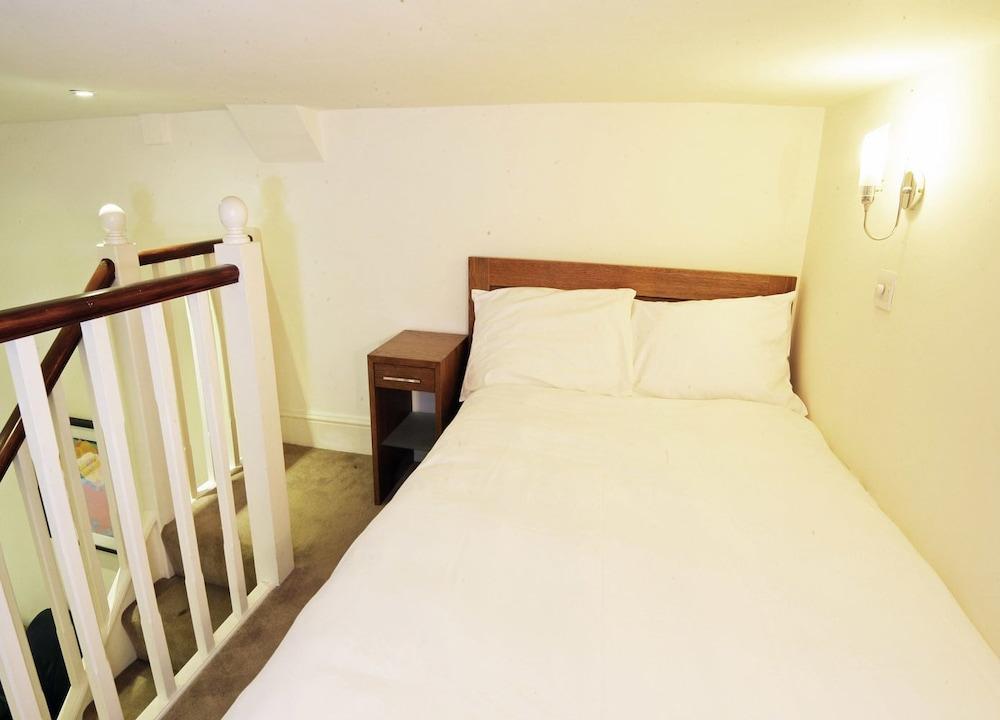 Oxbridge Apartahotel