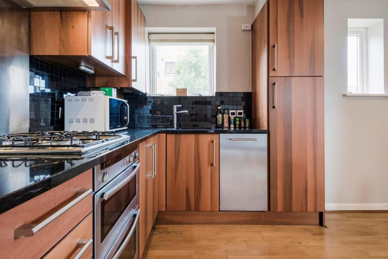 Apartamento Panoramic Docklands With Waterfront Views Londres