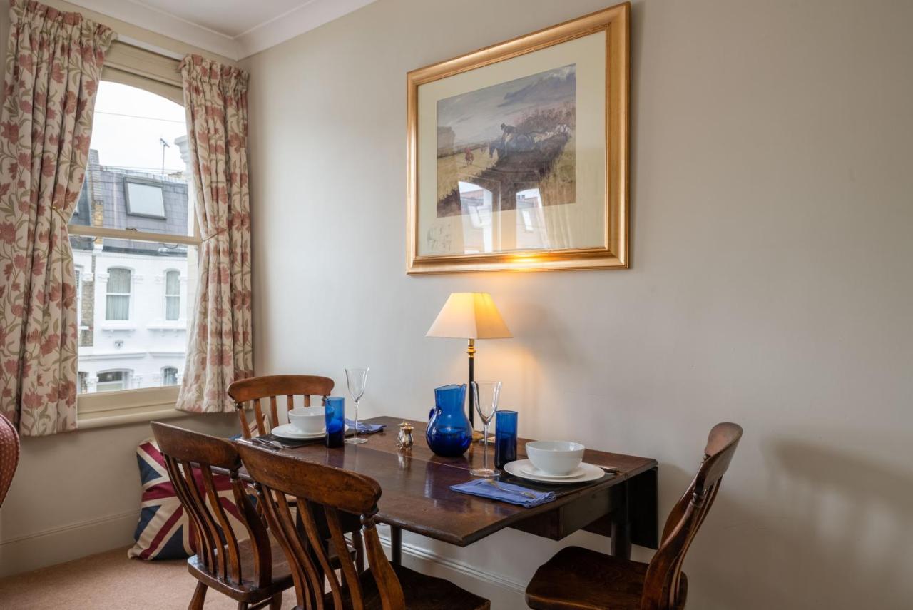 Apartment Traditional Fulham Close To The River Thames By Underthedoormat *
