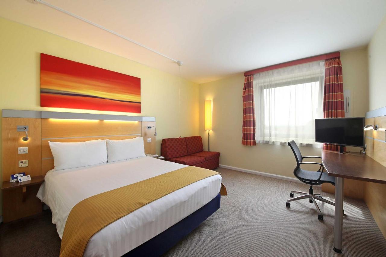 Holiday Express - Newbury Park, An Ihg Hotel Londres