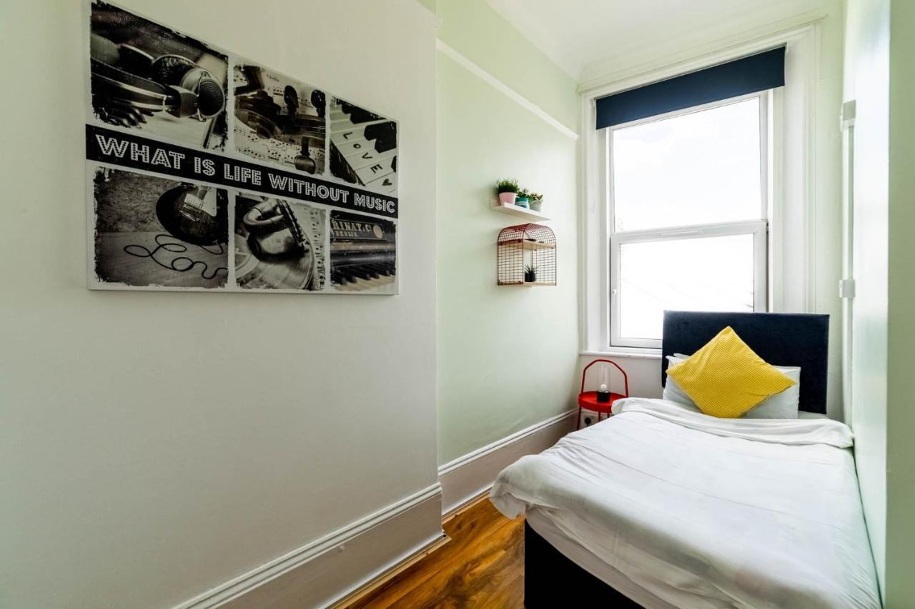 Albergue Book A Bed Londres