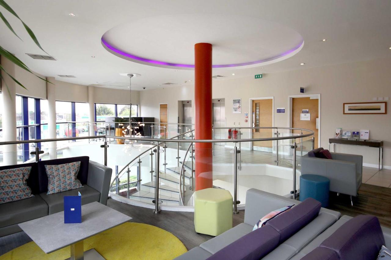 Holiday Express - Newbury Park, An Ihg 3*