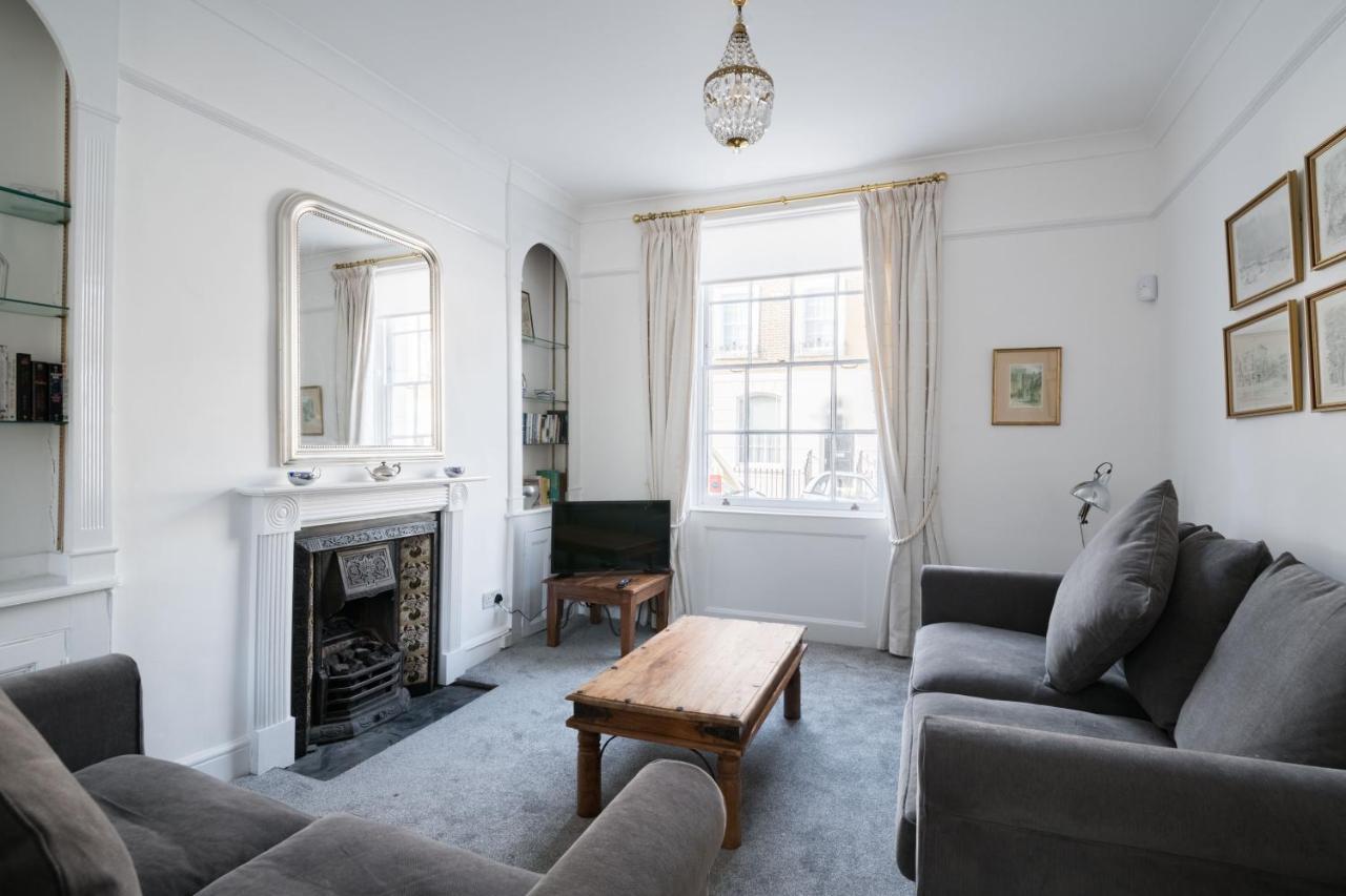 Stylish Sloane Square Close To Victoria By Underthedoormat