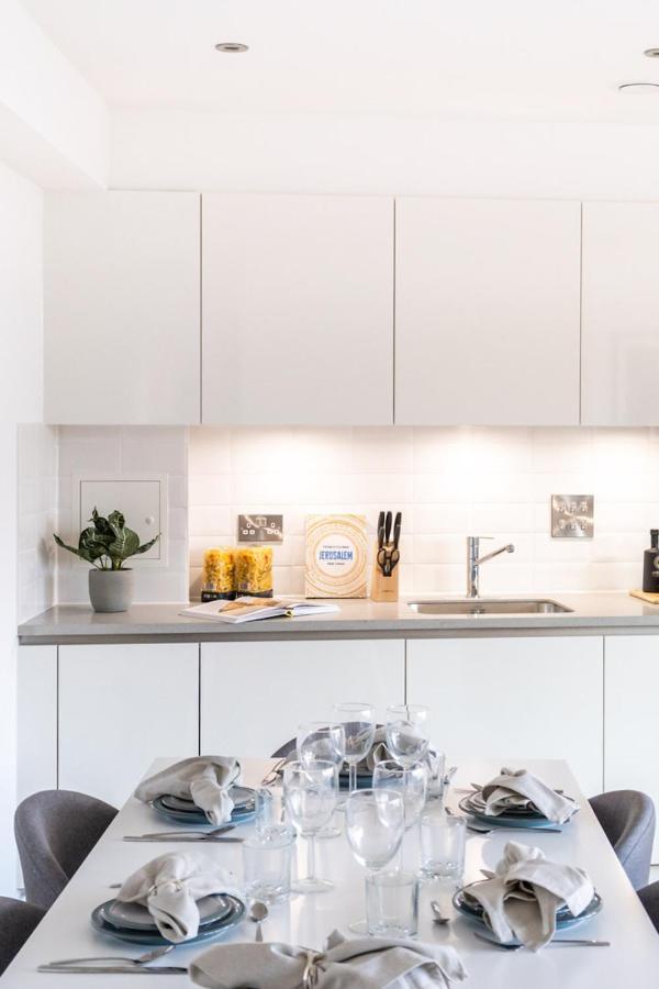 Apartamento Contemporary Apartments, Wembley - Sk *