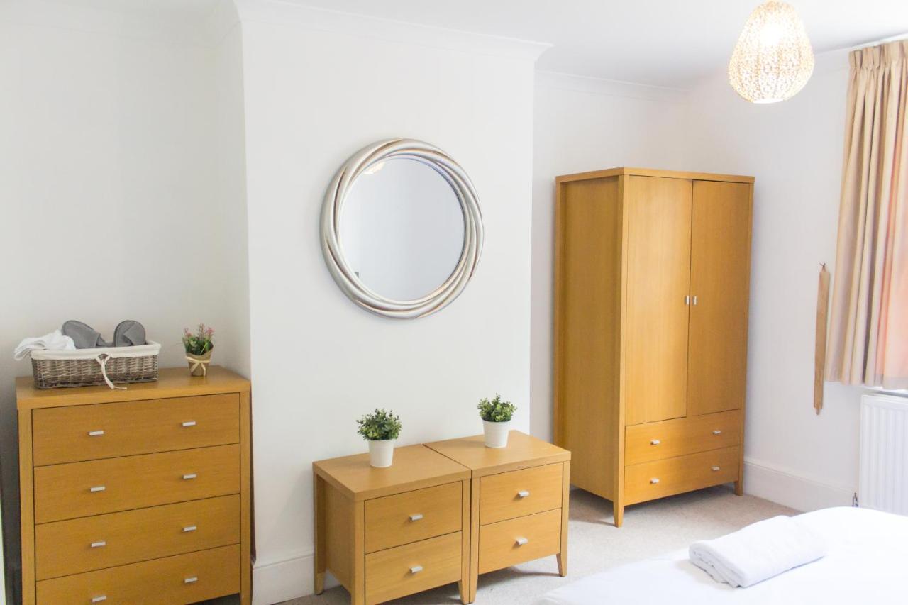 Premium Over Looking Canary Wharf Towers Appartement *