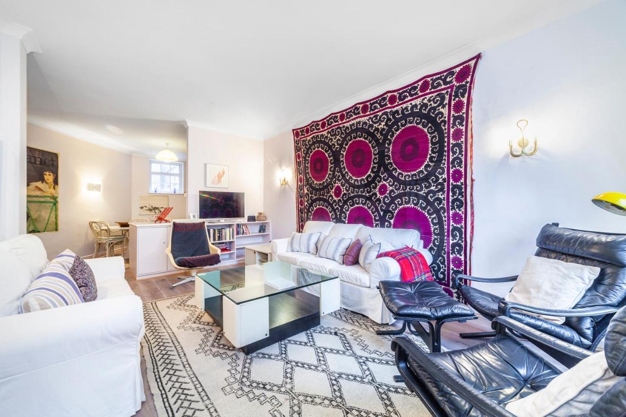 Holiday home Kynance Mews Rustic And Unique Three Bedroom Mews House With A Private Courtyard *