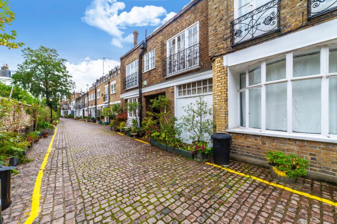 Kynance Mews Rustic And Unique Three Bedroom Mews House With A Private Courtyard
