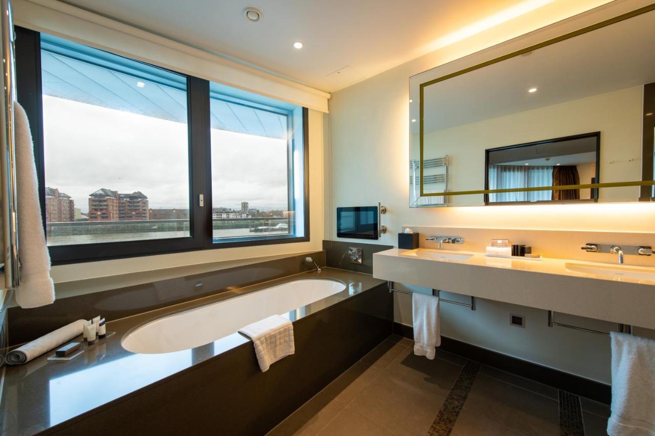 Crowne Plaza Battersea Hotel Londres