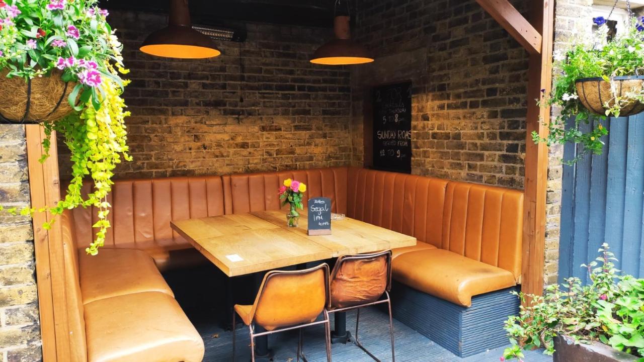 The Kilburn Arms Acomodação com café da manhã 