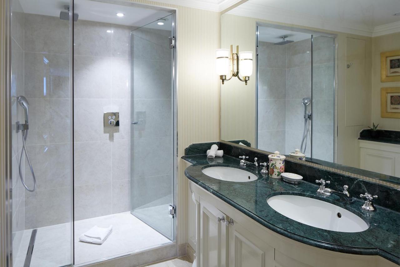 Cheval Thorney Court At Hyde Park Apartahotel 5*