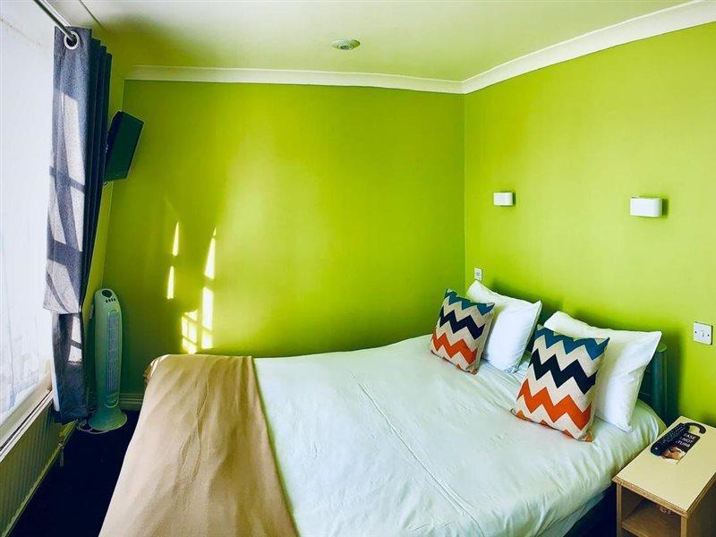 Hostal Smart Hyde Park View *