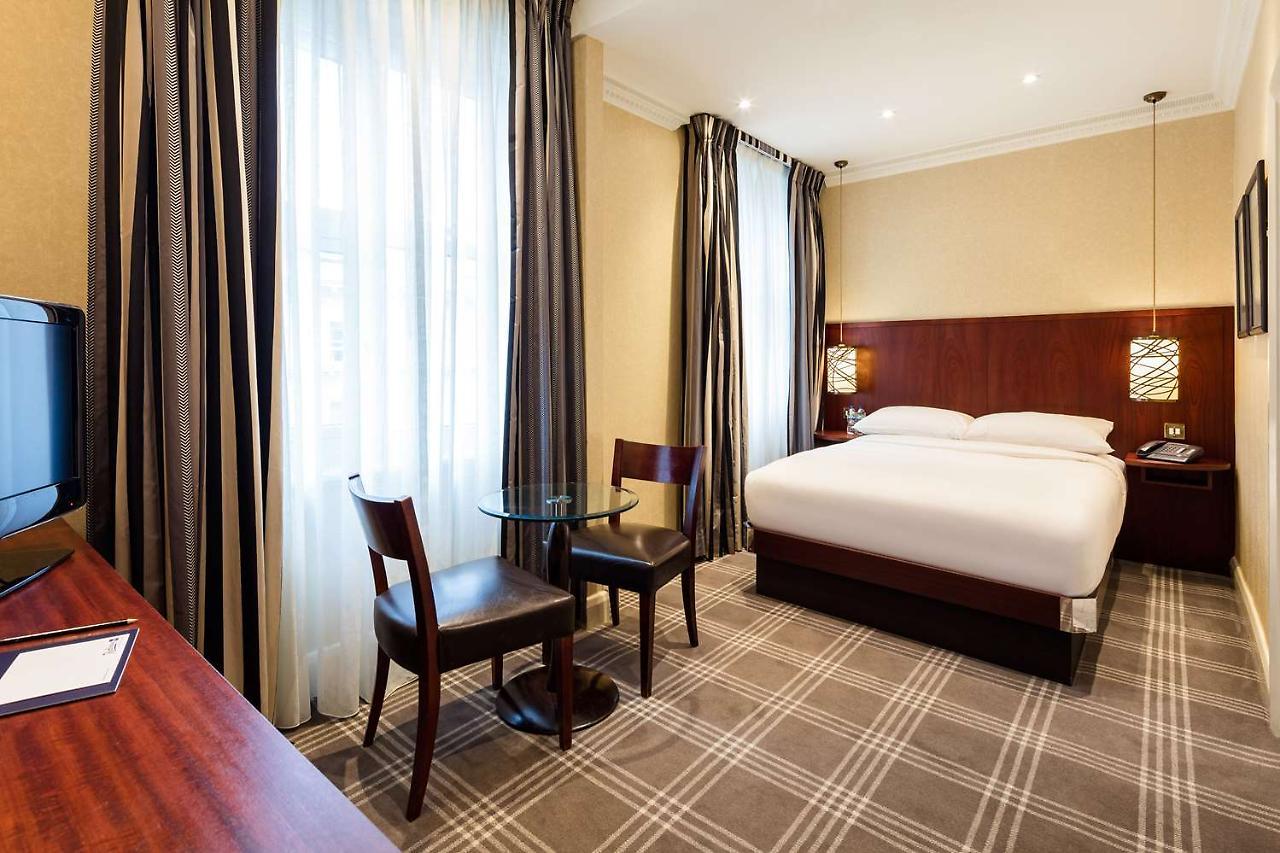Radisson Blu Hotel, South Kensington - Formerly Vanderbilt Hotel Londres