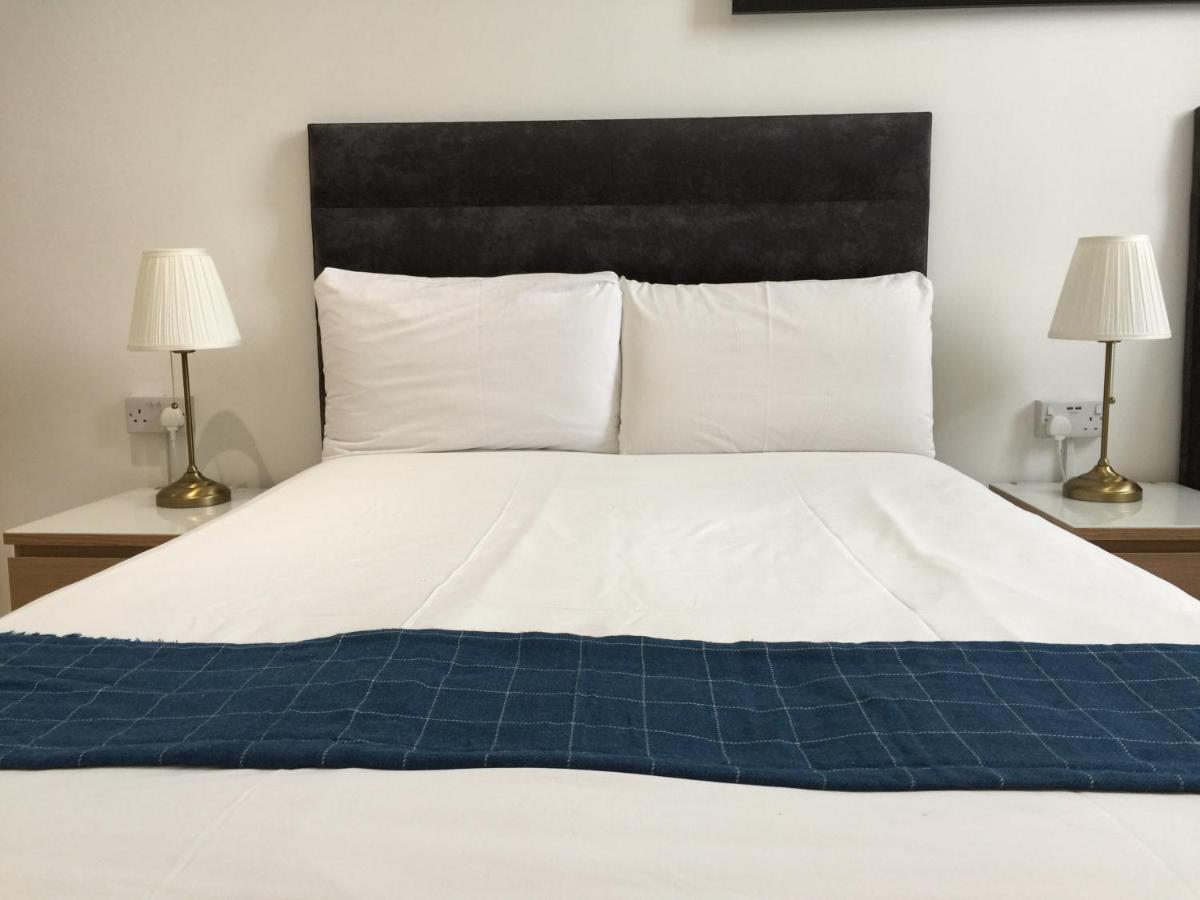 Simple Hotel