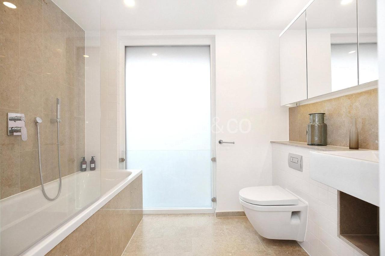 Xquisite Penthouse Bed & Breakfast