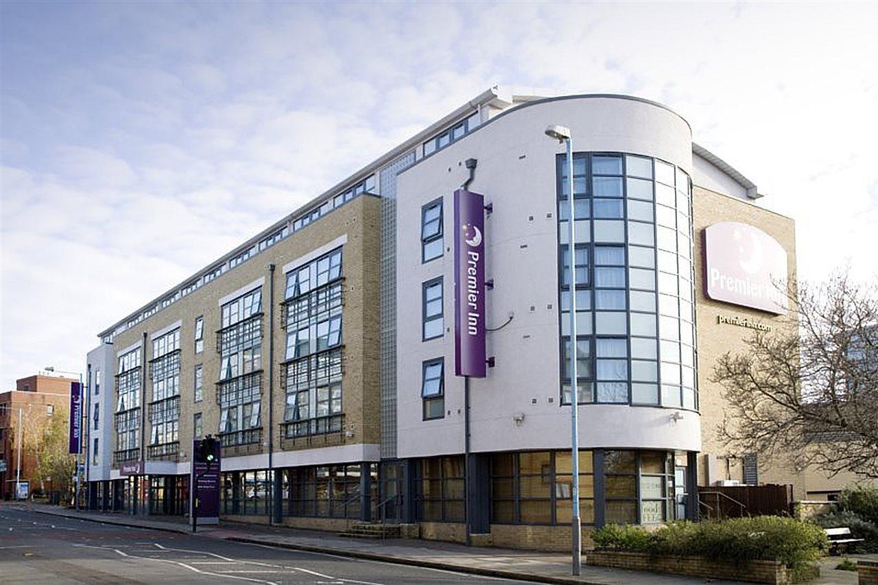 Hotel Premier Kew Bridge 3*