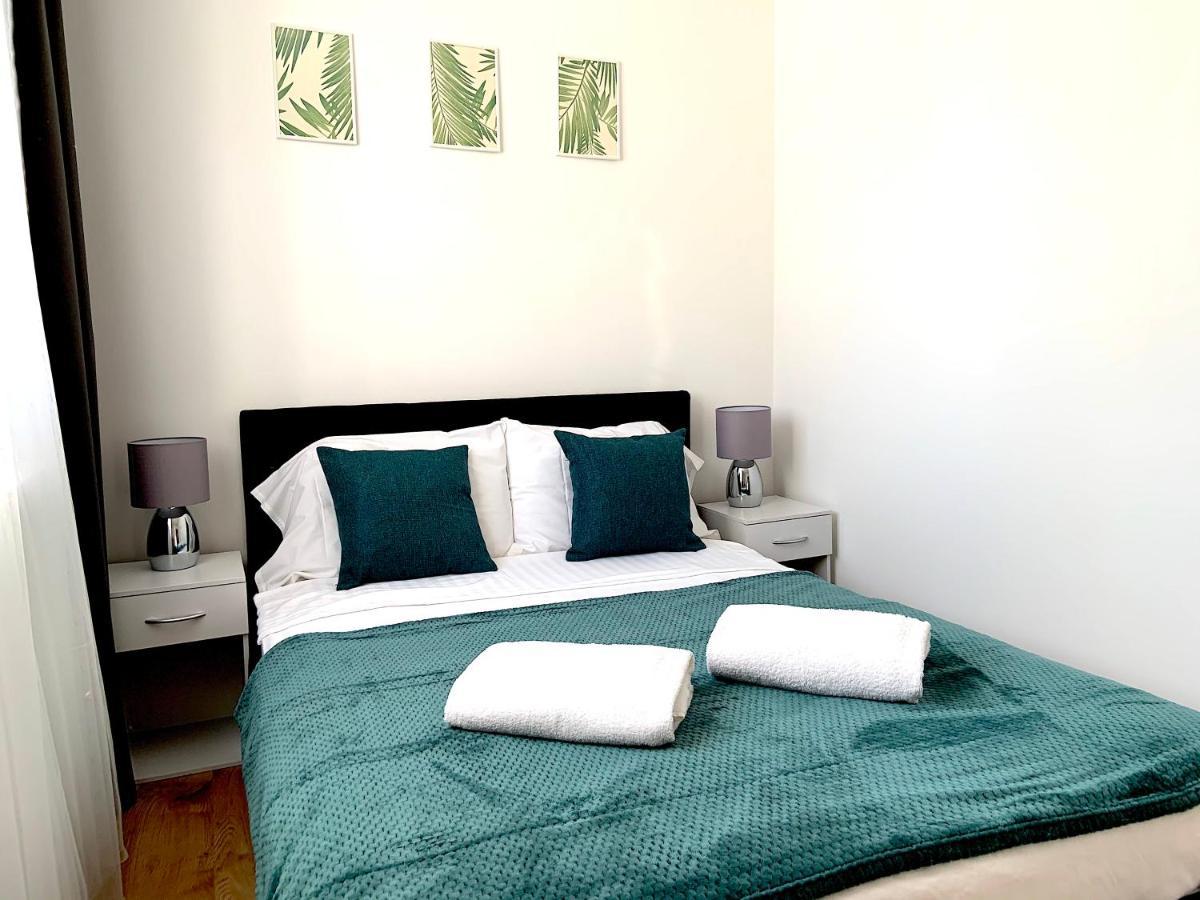 Two Bedroom Serviced Apartment, Apartamento *