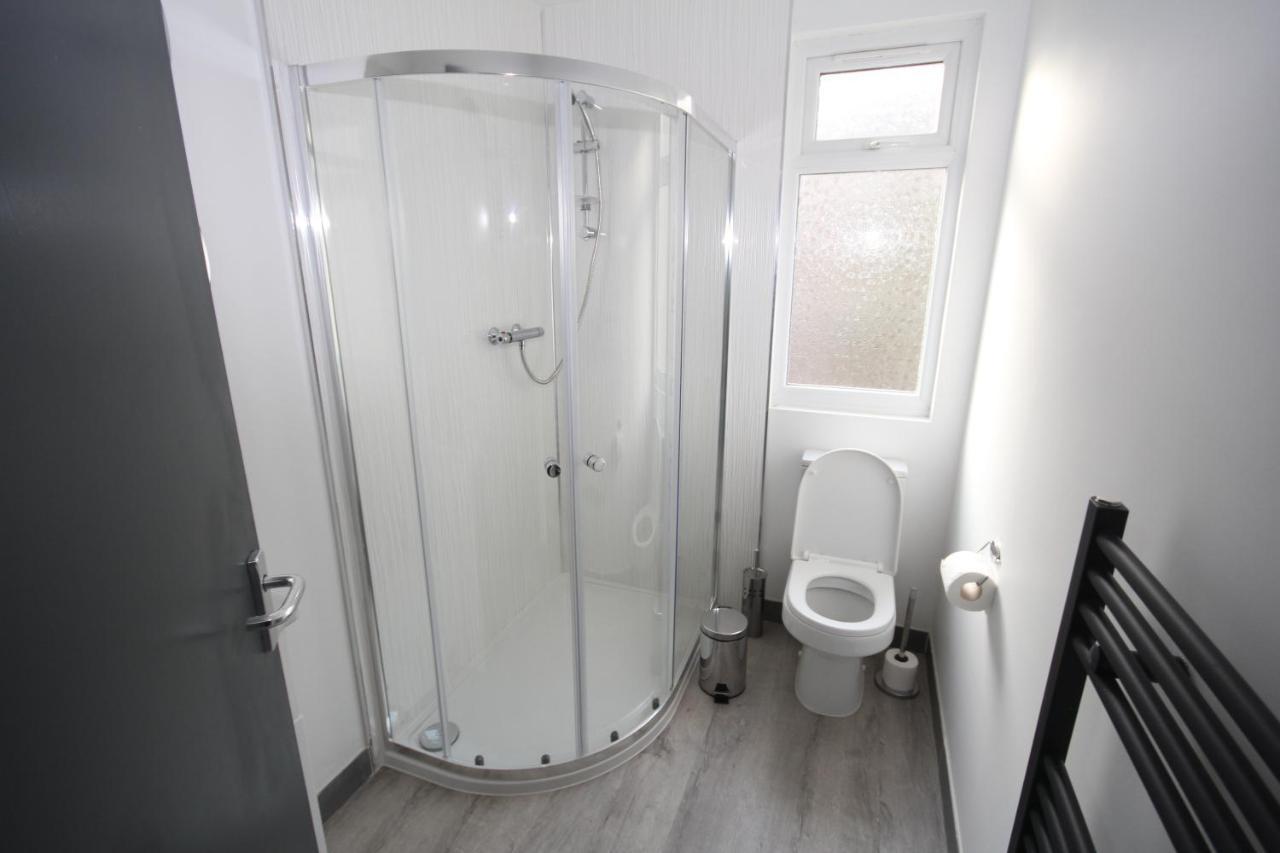 Сasa de vacaciones The Wembley House Londres