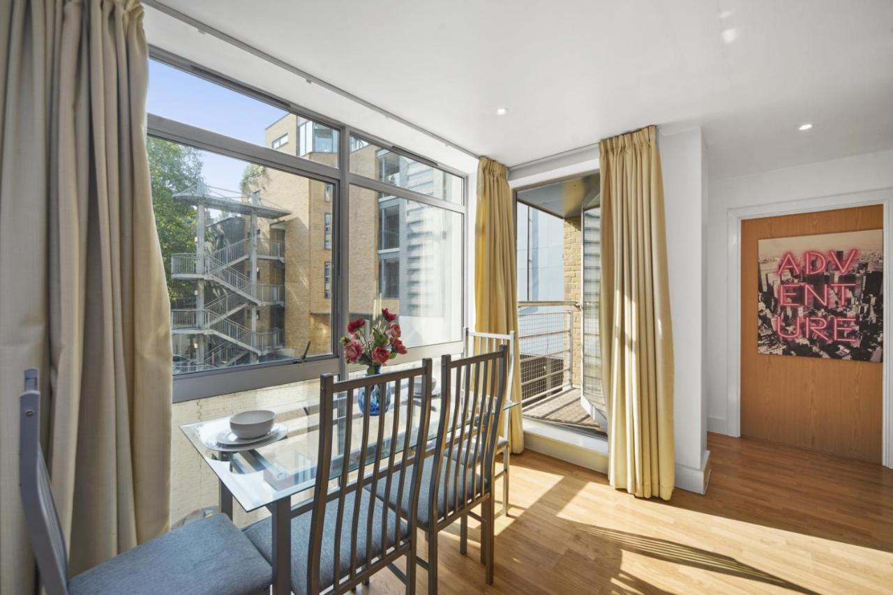 Skycity Modern By Bridge Apartment London