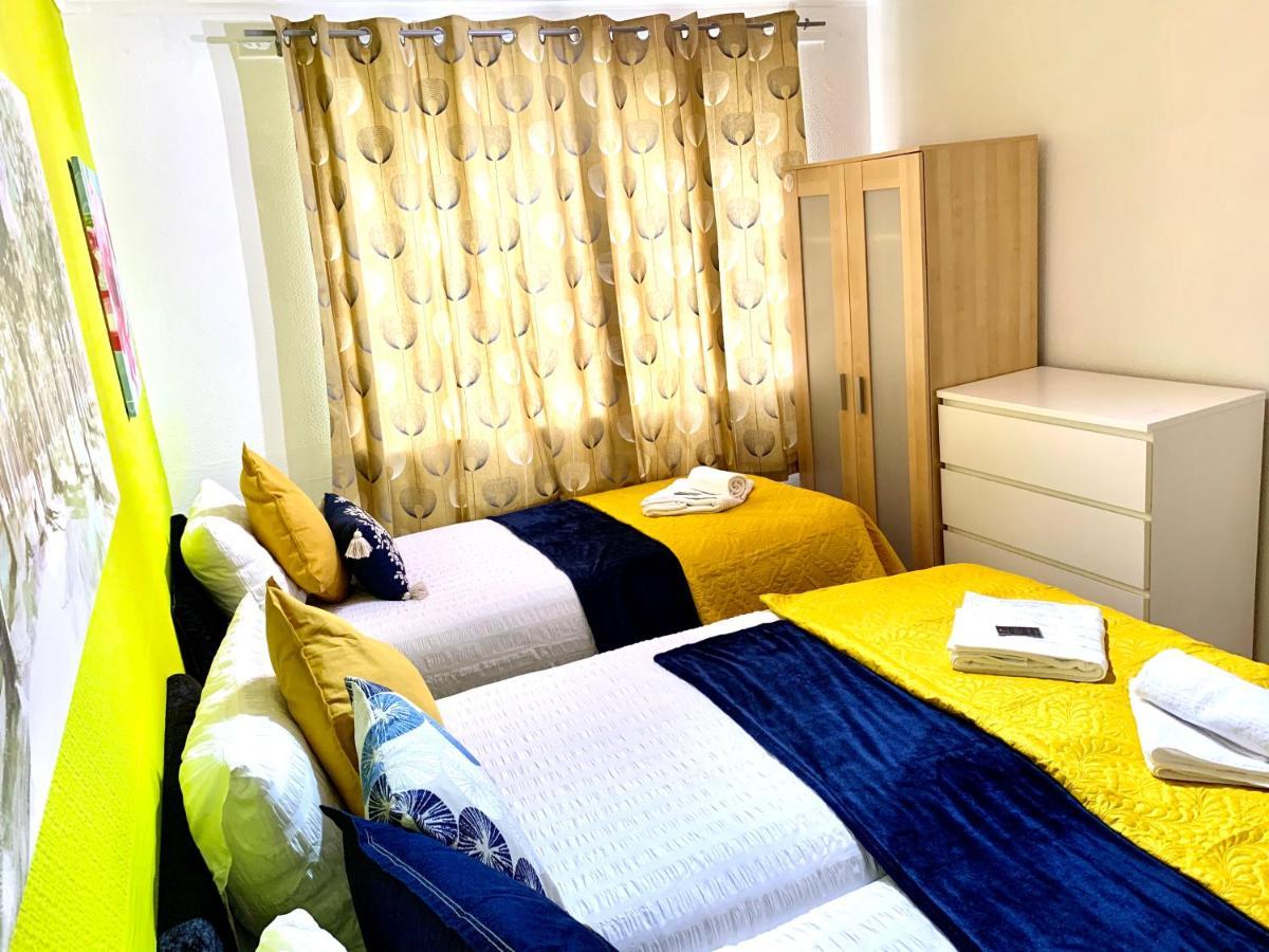Apartamento Excel 2 Bedrooms, Reception, Spacious Londres