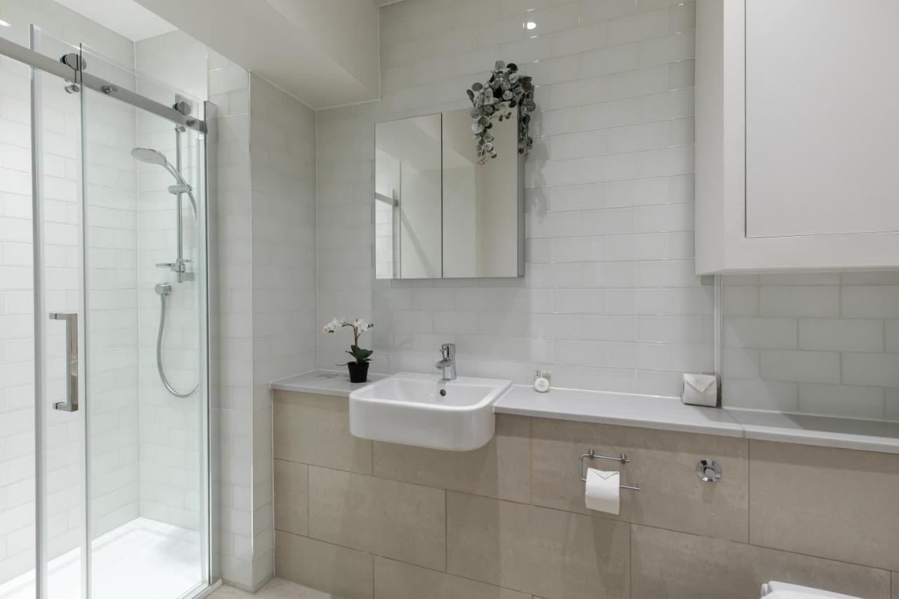 Homely - West End Apartamento Londres