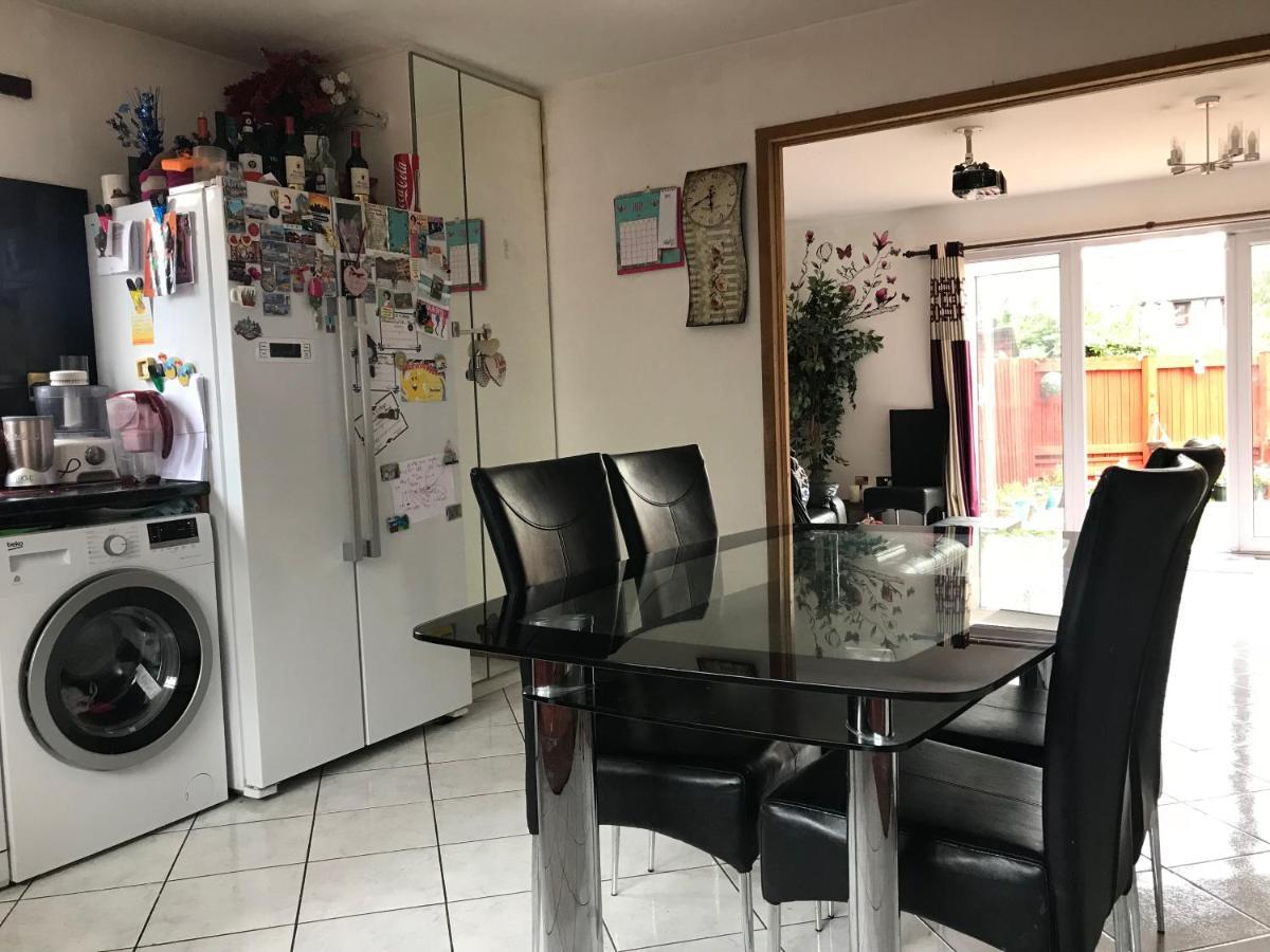 Holiday home Spacious House 15min To Canary Wharf/o2/excel/central *