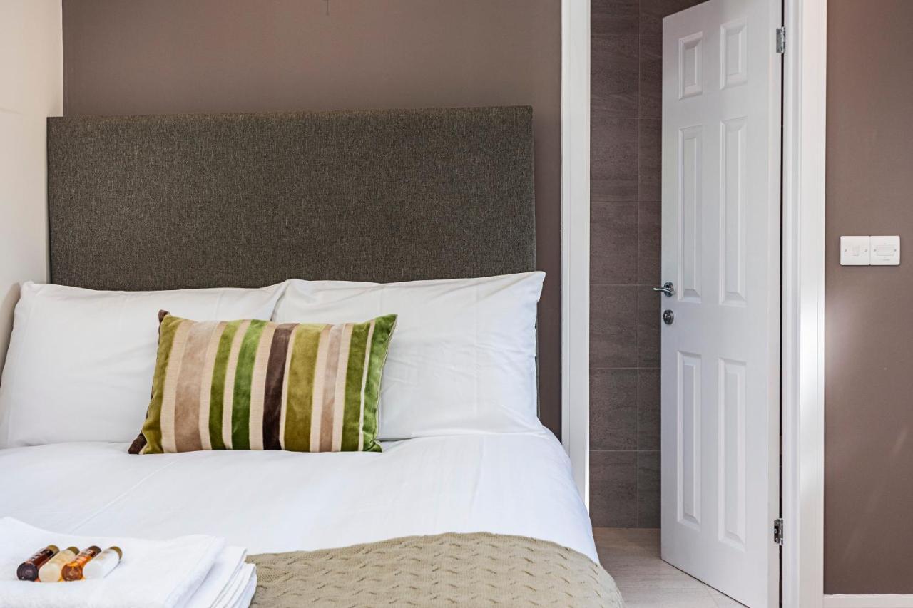 South Woodford 2 Bed En-suite House Apartamento