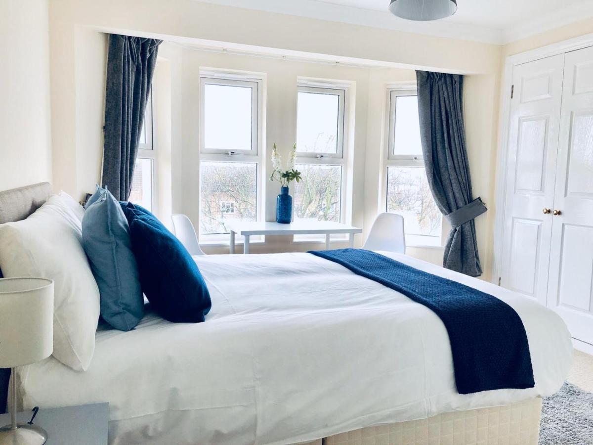 Apartamento 2 Bed 2 Bath Flat With Private Parking And 3 Min To Tube *