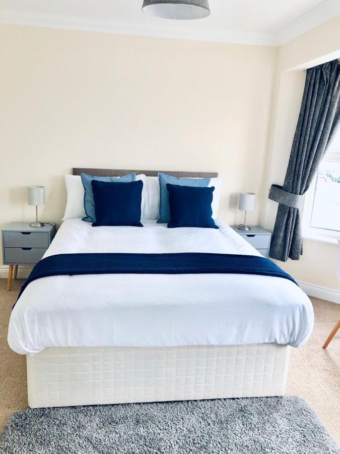 2 Bed 2 Bath Flat With Private Parking And 3 Min To Tube Apartamento *