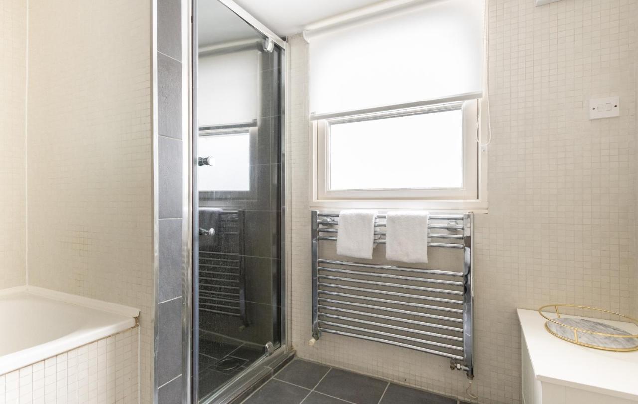 The Euston Square Escape - Modern And Central 4bdr Appartement Londen