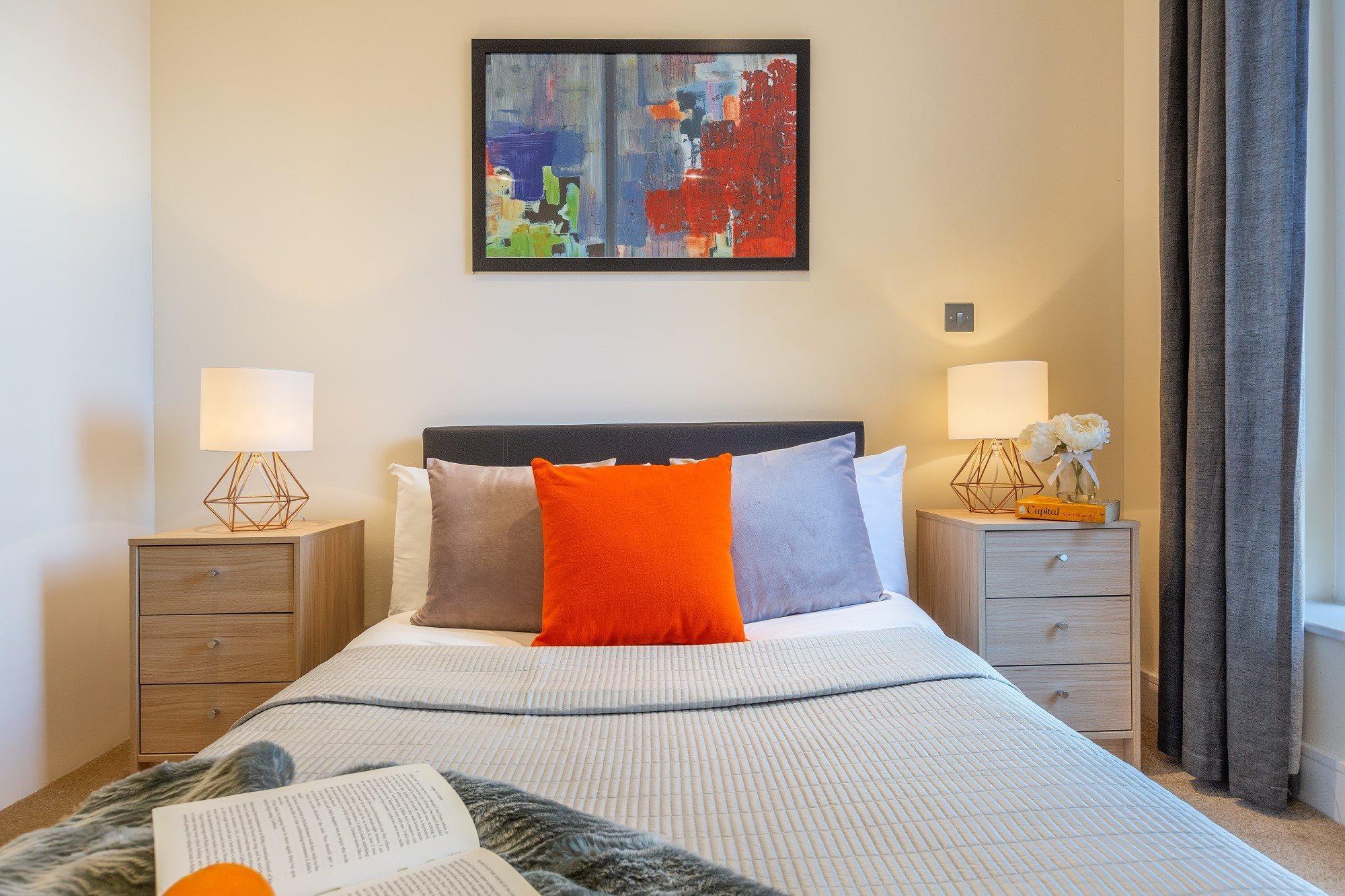 Two Bedroom Serviced With Balcony In Weymouth Building, Deacon Street Appartement Londres