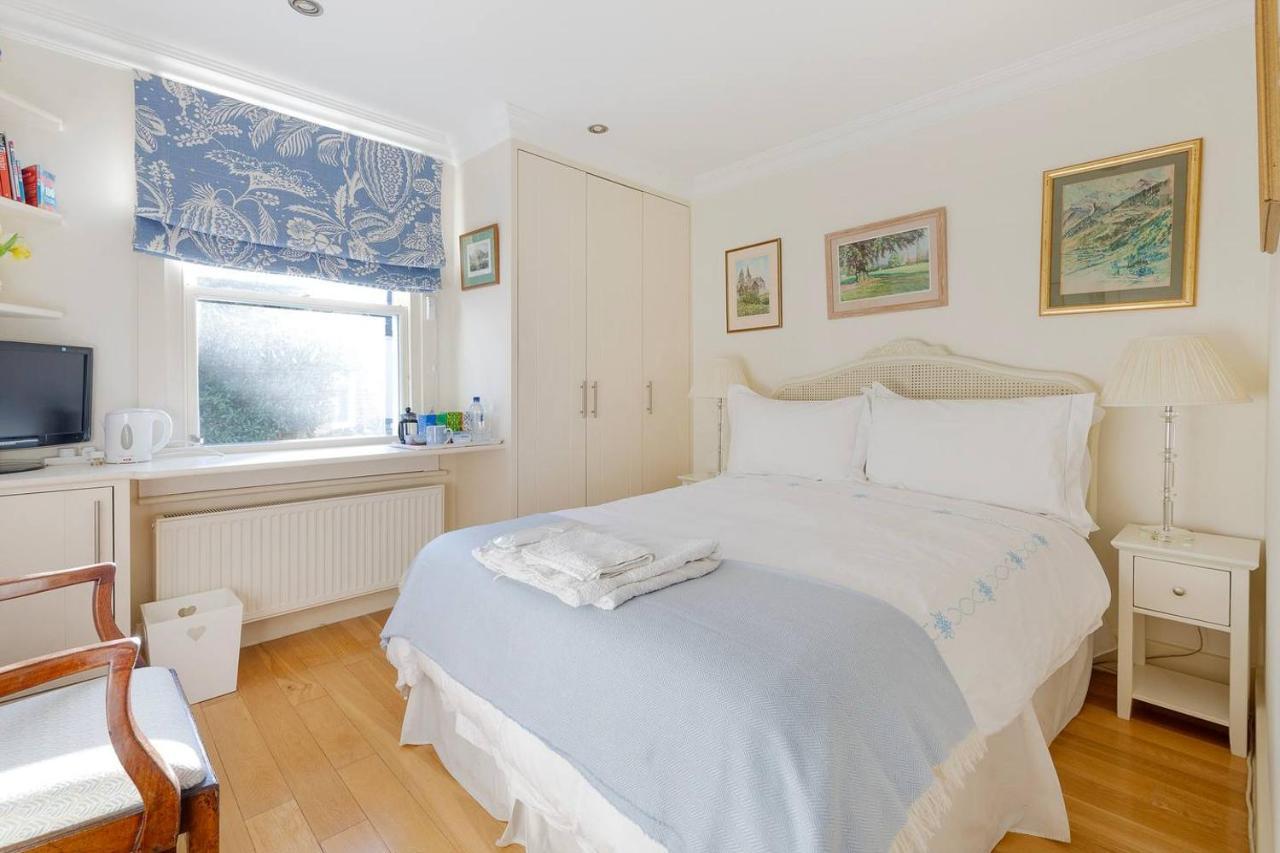 Bed & Breakfast Fulham London