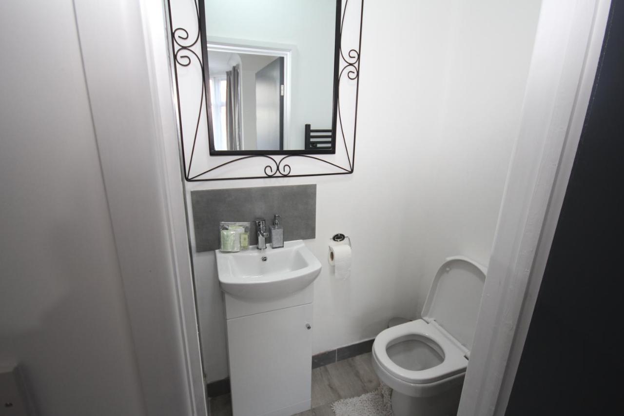 Сasa de vacaciones The Wembley House